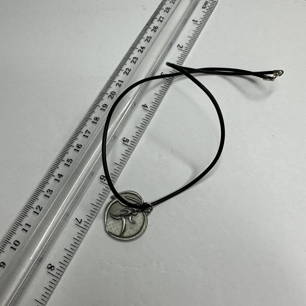 Zooma Atlanta 13.1 Silver Tone Charm 11/08/09 Race Necklace Black rope Sterling‎